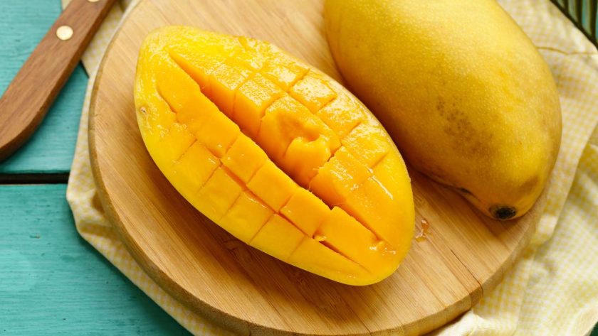 How to tell if a mango is ripe