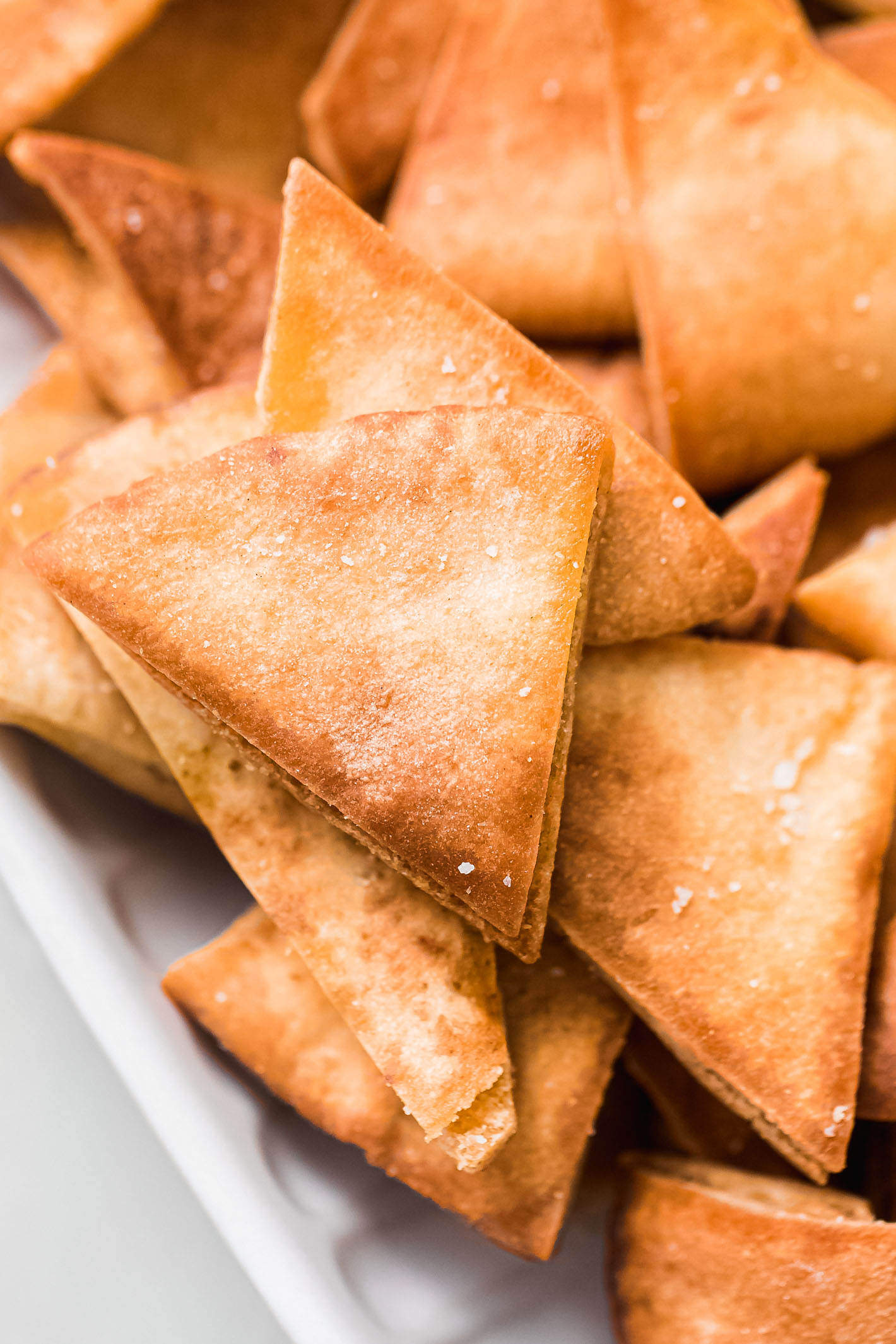 Easy and simple seasoned air fryer pita chips