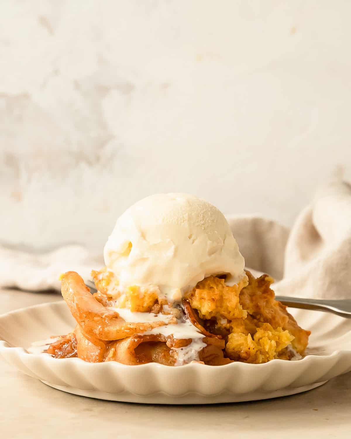 Easy homemade apple cobbler with cake mix