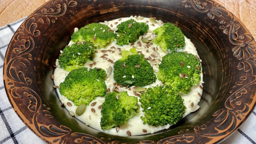 Air fryer crispy broccoli with parmesan