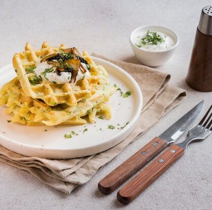 Low carb cheesy alfredo air fryer spaghetti squash