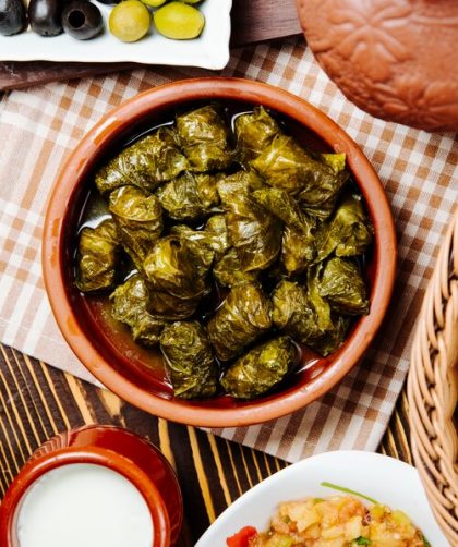 Vegetarian stuffed grape leaves recipe