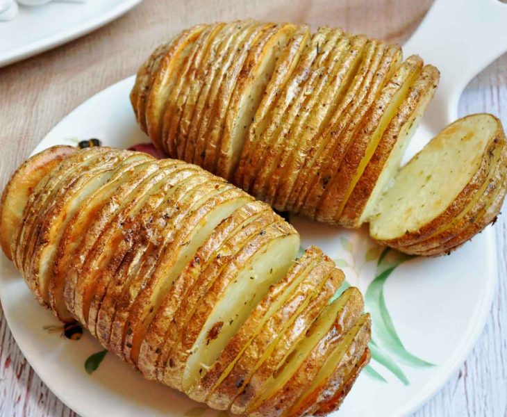 Air fryer hasselback potatoes