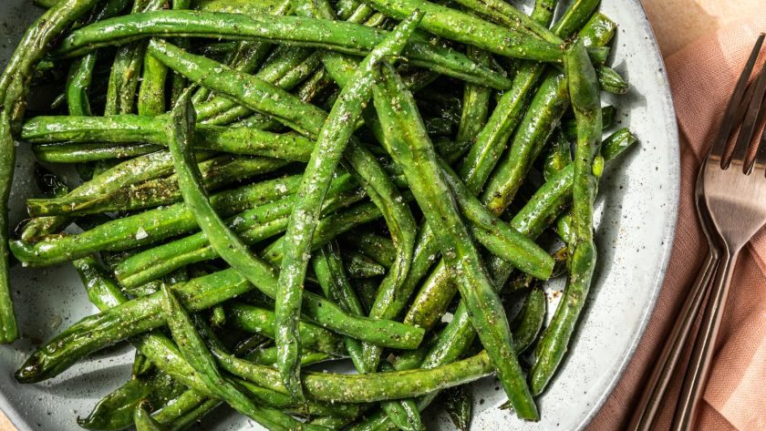 Fresh green beans in air fryer