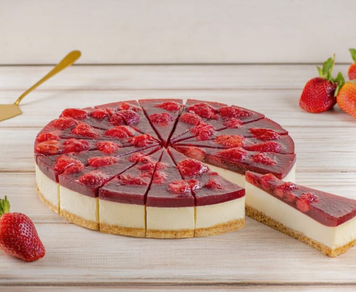 The Ultimate Guide to Creating the Perfect Classic Cheesecake with Strawberry Meringue Topping to Impress Your Guests and Delight Your Taste Buds