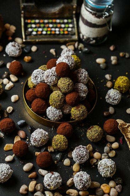 Pistachio mafroukeh truffles