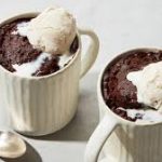 Indulge in a Decadent Molten Chocolate Mug Cake