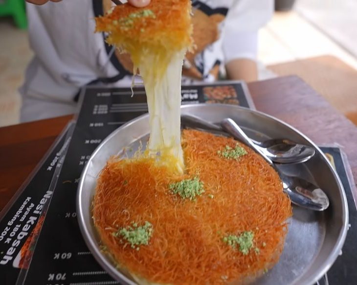 Discover the Irresistible Delight of Mozzarella Cheese Kunafa – A Fusion Dessert that Will Transport You to Culinary Heaven