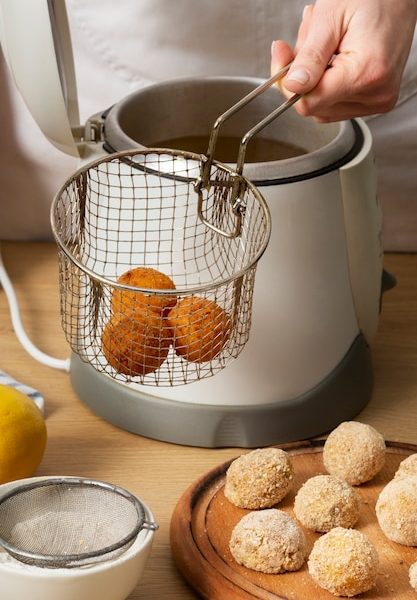 Baking cake in air fryer