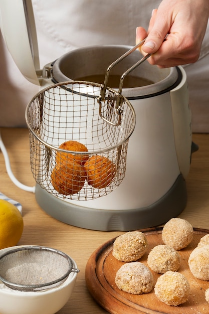 Baking cake in air fryer