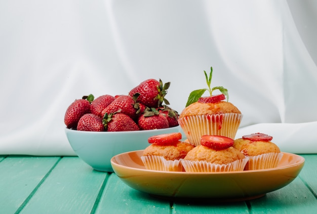 Strawberry cupcakes