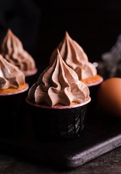 Chocolate cream cheese frosting